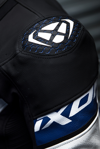 Costum (combinezon) motociclete barbati piele Ixon vara model Jackal MS culoare: negru/alb Negru/albastru L - imagine 6