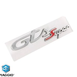 Sigla scris „GTS Super” laterala originala Vespa GTS Super (17-22) - GTS Super HPE 4T LC 125-300cc - montaj lateral