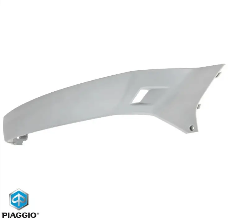 Carena laterala stanga originala Vespa GTS 125 (19-22) - GTS 300 HPE (19-23) - GTV 300 Sei Giorni (19-23) 4T LC 125-300cc - nevopsita