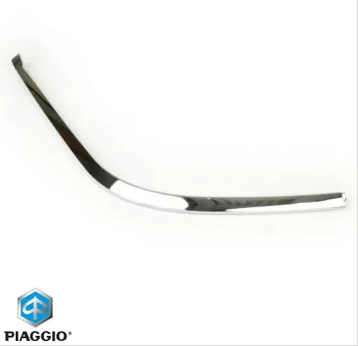 Ornament cromat planseu (support picioare) dreapta original Vespa Elettrica - Primavera (13-) - Sprint (14-) 50-125-150cc