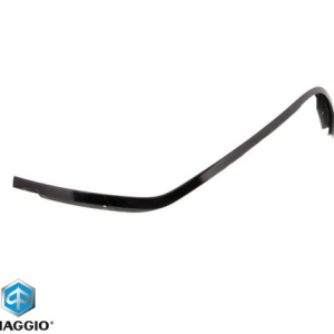 Ornament carena fata stanga original Vespa Primavera - Primavera iGet (16-23) - Sprint (16-23) 4T AC 50-150cc - culoare: negru