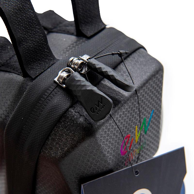Geantă universală pentru trotineta electrică, 3 L, negru - multicolor | Motorevolution
