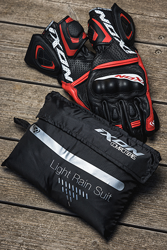 Costum moto ploaie Ixon model Compact Suit culoare: negru (montare peste echipament) - Negru, XS