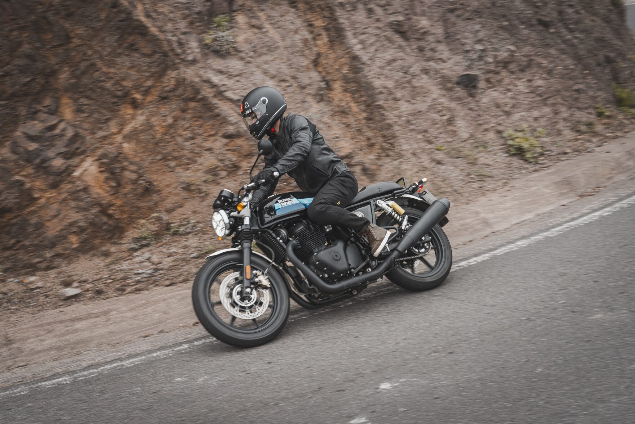 Casca integrala MT Jarama SV B2 negru mat - model Retro - Cafe Racer (ochelari soare integrati) - tip viziera: MT-V-32 - Negru mat, XXL (63/64cm)
