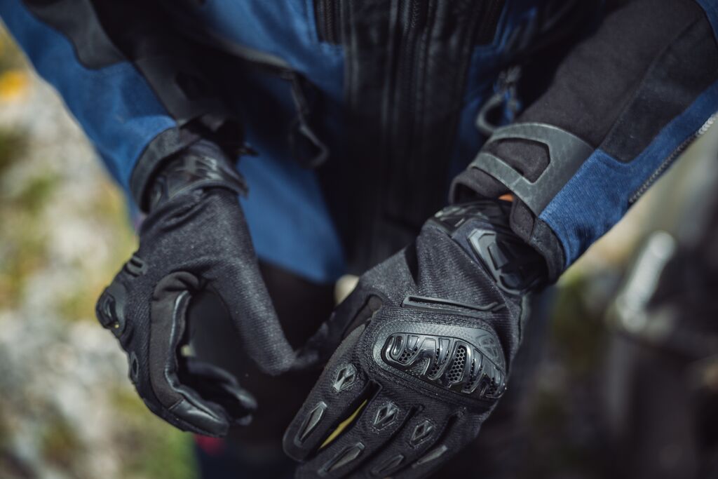 Manusi barbati Roadster vara piele/textil Ixon model Rise Air 2 MS culoare: negru - degete tactile, L (9/10)