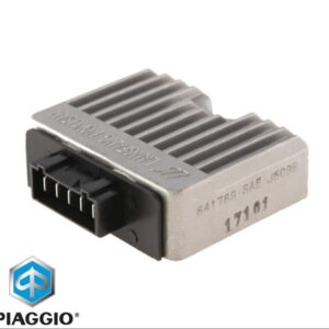 Regulator tensiune (releu incarcare) original Aprilia Scarabeo - Sport City - Piaggio Zip - Fly - Liberty - Vespa LX - S 50-100cc