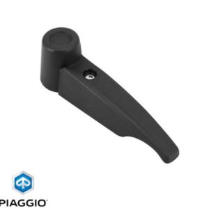 Capac dreapta furca original Piaggio MP3 310 HPE (22) - MP3 400 HPE (22-24) - MP3 530 HPE (22-27) - culoare: negru